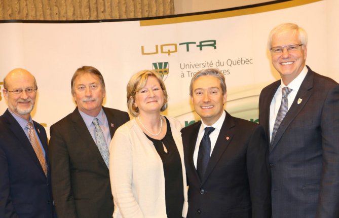 François-Philippe Champagne annonce 4,5 millions de dollars pour l'UQTR