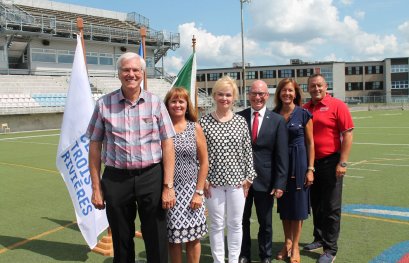 Cure de jouvence pour le terrain de soccer et la piste d'athlétisme