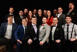 La délégation étudiante de l’UQTR à la Compétition québécoise d’ingénierie 2019 (OPTIK Photographe).