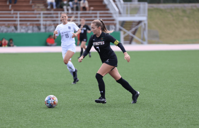 La formation de soccer féminin raccroche les crampons jusqu'à la saison prochaine