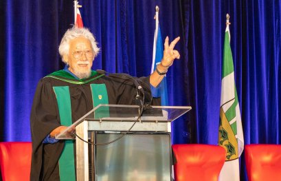 Un doctorat honoris causa pour David Suzuki