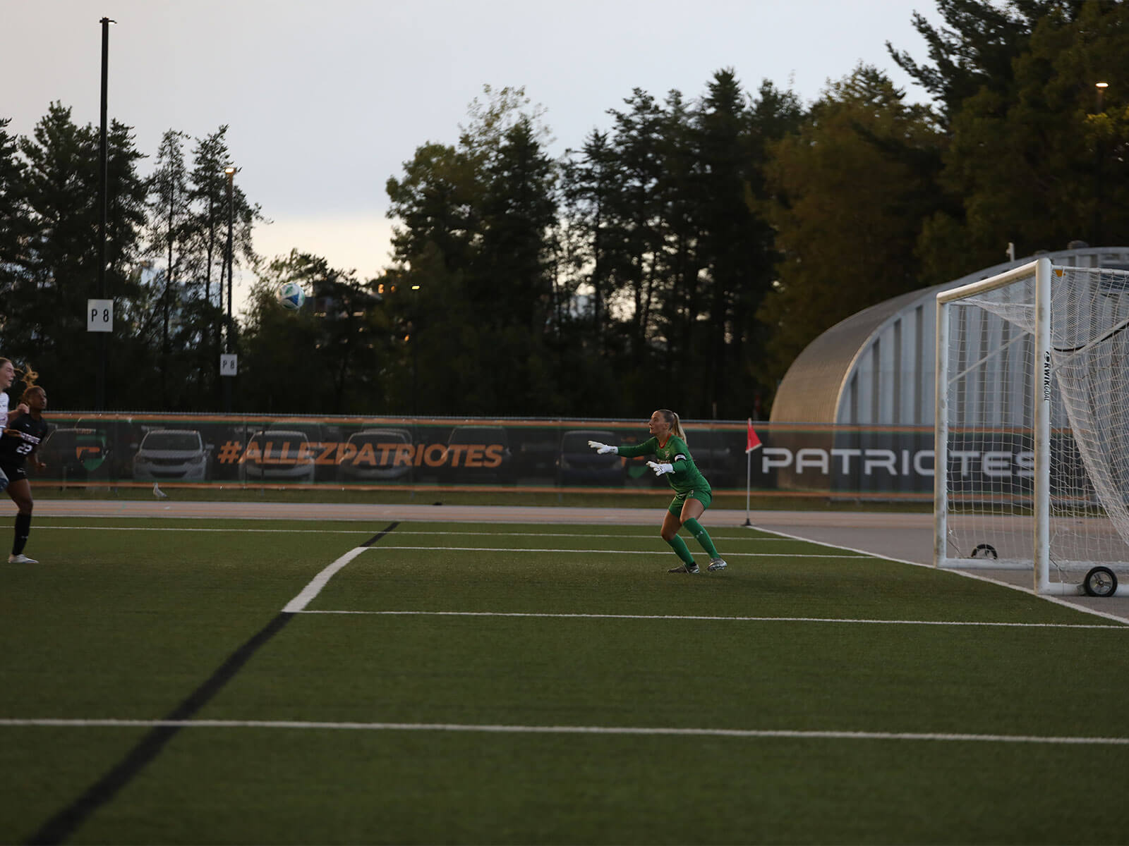 Les Patriotes s’inclinent lors de leur ouverture locale